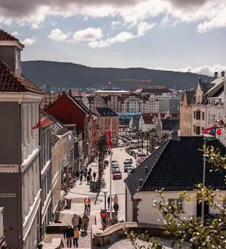 New Couples In The Heart Of Leilighet Bergen