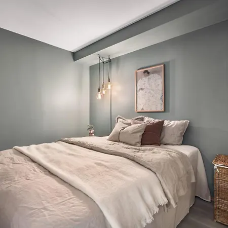 New Couples In The Heart Of *